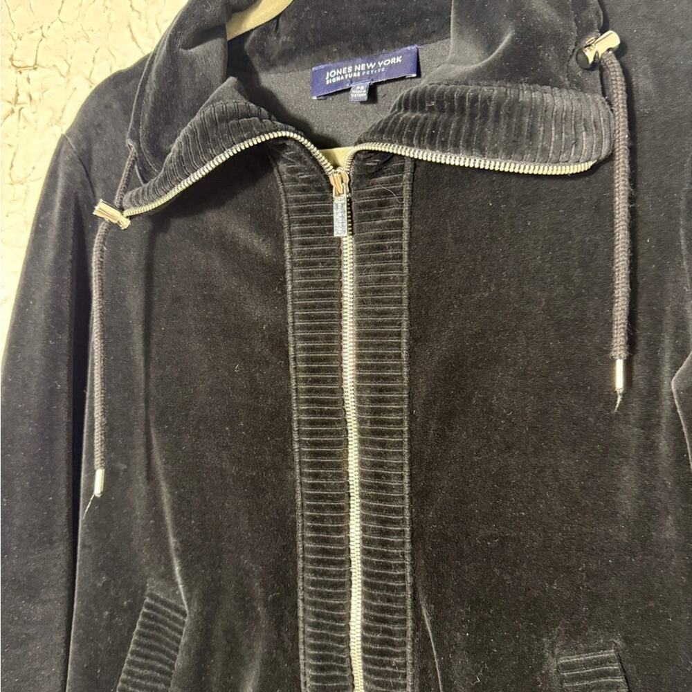 Jones New York Black Velvet Jacket - Picture 4 of 10